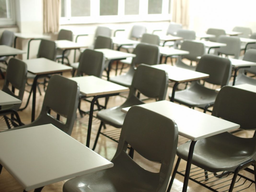 how-to-become-an-adjunct-professor-gigs-done-right