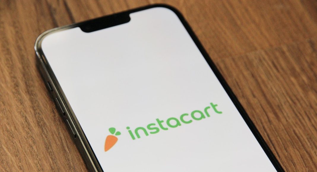 photo of an iphone with instacart app on it