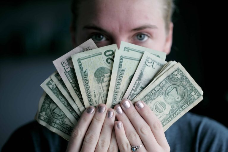 Phone with money making apps